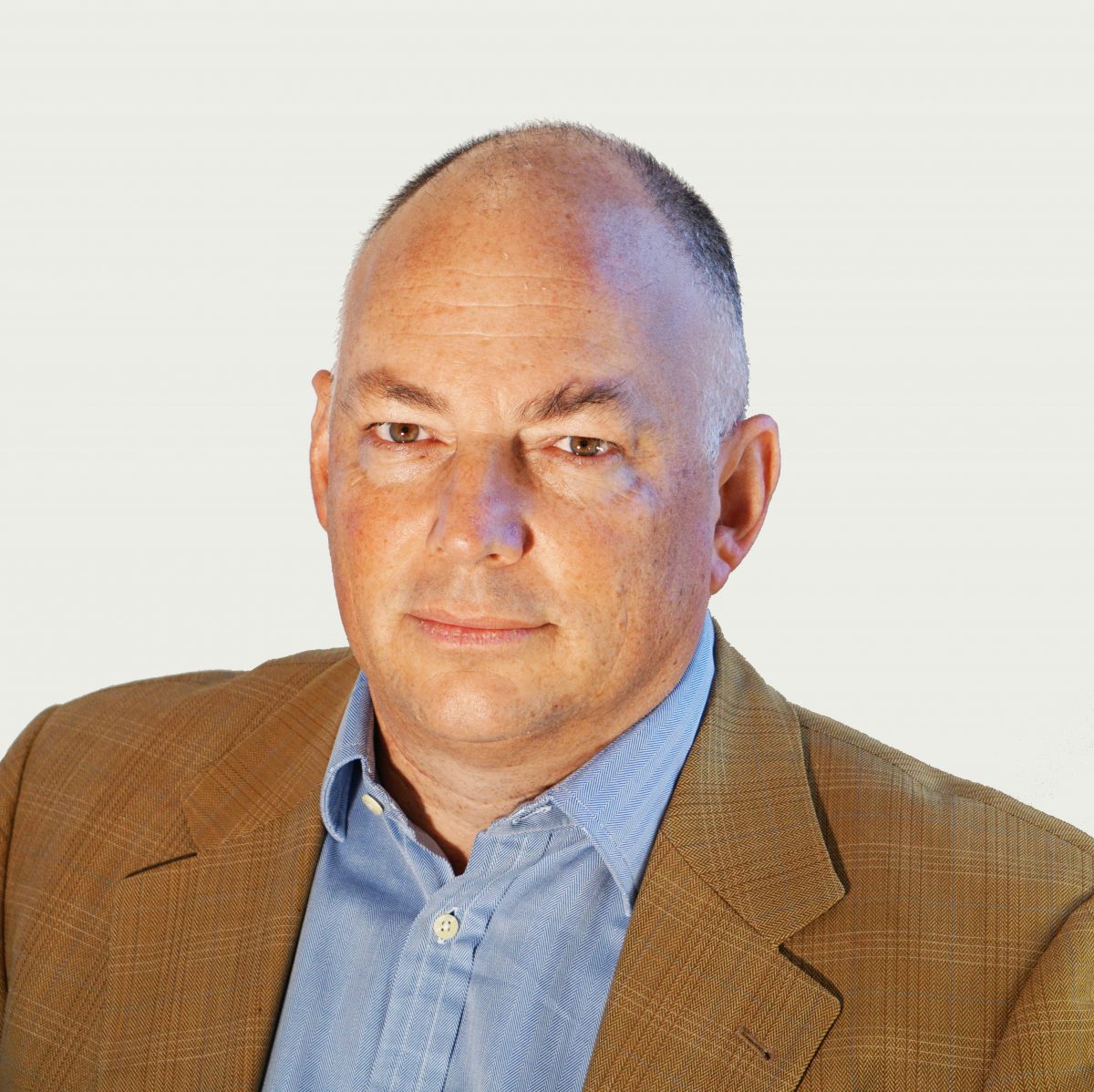 Bradshaw Opens Business Brokerage Firm